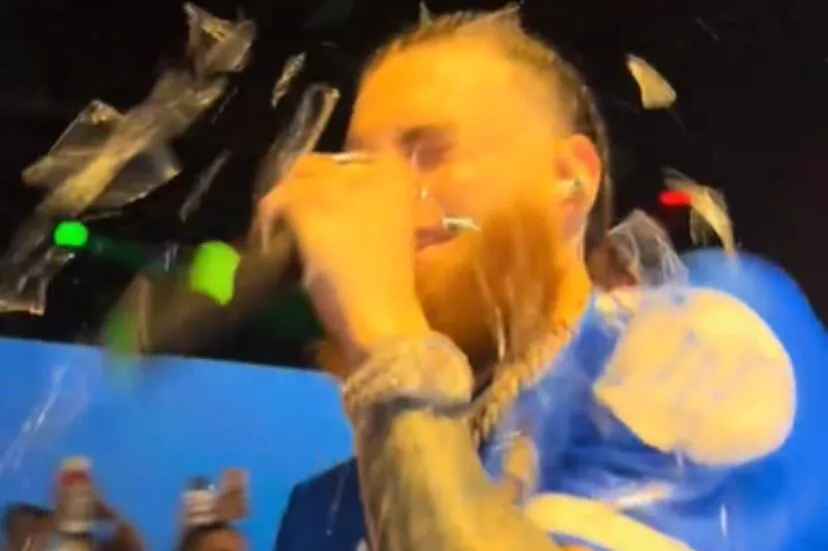 Foto sobre Terrible: el rapero Hades66 fue agredido con un vaso de vidrio que le estalló en la cara en pleno show