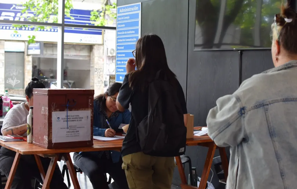 Foto sobre Elecciones universitarias 2025: histórico giro de la Corriente Gremial Universitaria