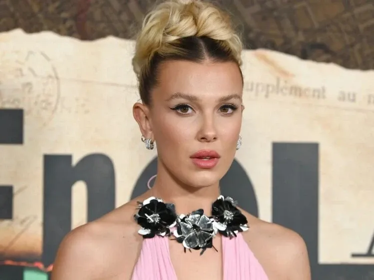 Foto sobre Millie Bobby Brown habría denunciado a David Harbour por maltrato en el set de “Stranger Things”