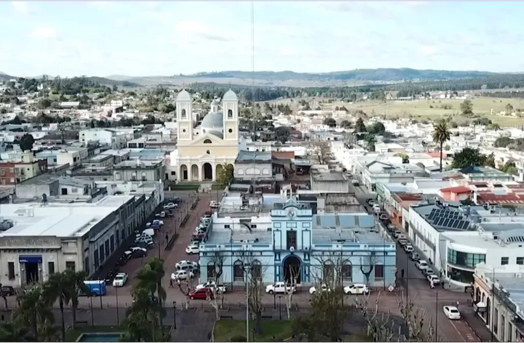 Foto sobre Condenan a hombre de 54 años por abuso sexual agravado contra su hija de 9 años en Minas