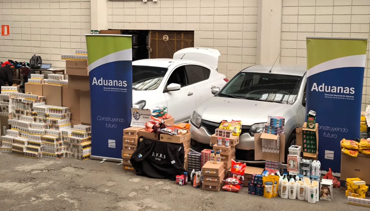 Foto sobre Operativos nacionales de la Dirección Nacional de Aduanas incautan más de $U 6 millones y formalizan a infractores